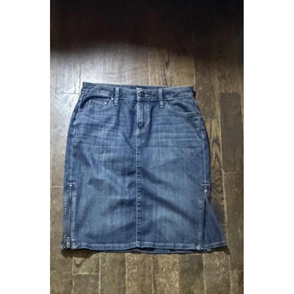 Simply Vera Verawang RN#73277 Women's Blue Zipper Accents Denim Skirt Size 6
